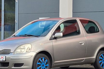 Toyota Yaris 119.000 km 2.499 &euro; Mülheim an der Ruhr 45475