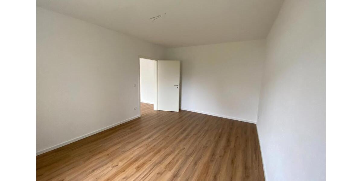 Erdgeschoßwohnung Essen Stadtbezirk IV - 3.5 Zimmer, 75 m&sup2;, 1.125&euro; | Angebot:26355296
