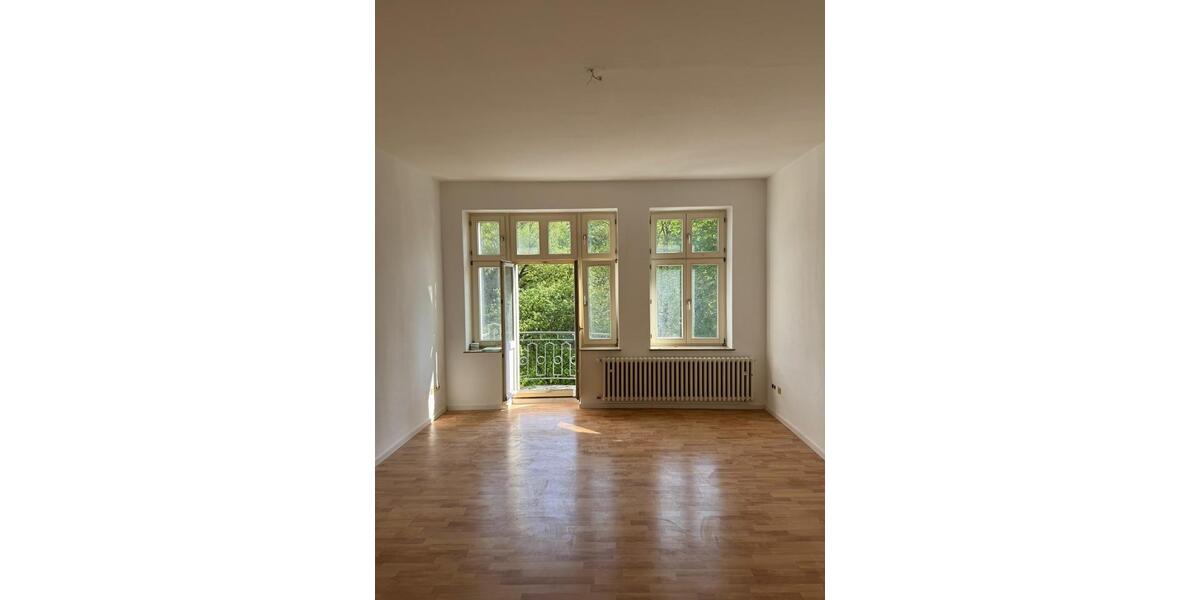 Etagenwohnung Essen Stadtbezirk VIII - 4 Zimmer, 130 m&sup2;, 1.190&euro; | Angebot:26329289