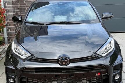 Toyota Yaris 3.800 km 39.999 &euro; Bottrop 46244