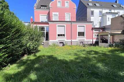 Haus zum Mieten in Bochum 2.320 € 290 m² 9 zimmer