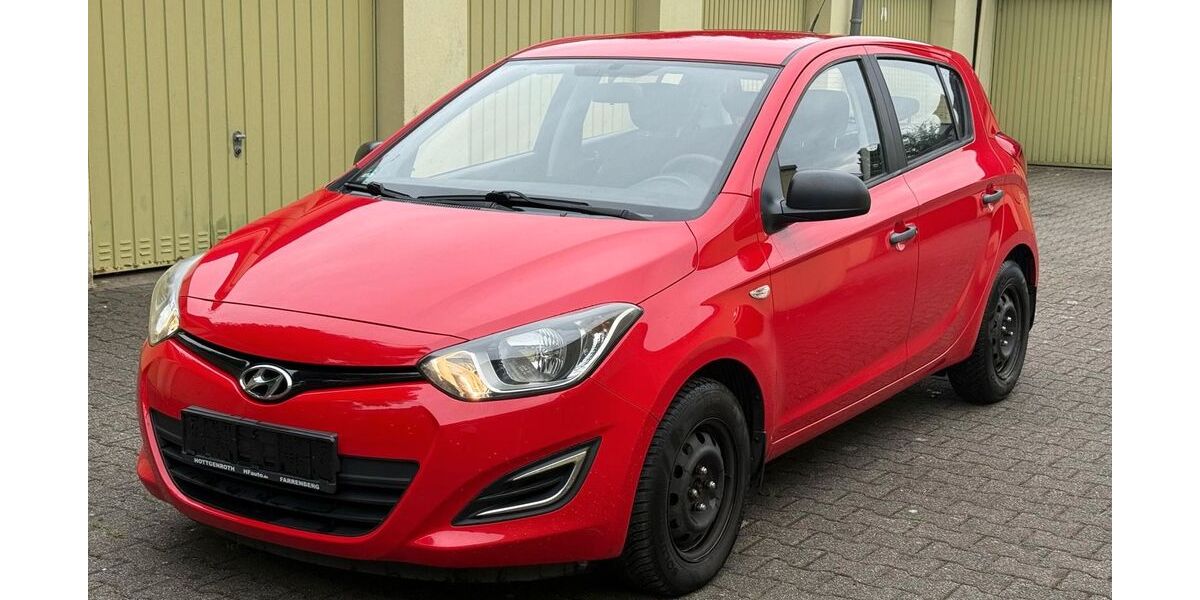 Hyundai i20 130.000 km 2.200 &euro; Bottrop 46236