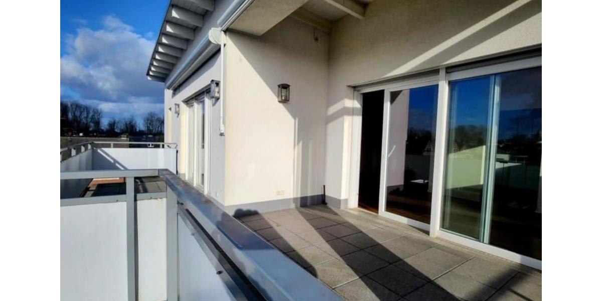 Wohnen mit Flair! Licht und Leben bietet diese Penthouse Wohnung 4.5 zimmer