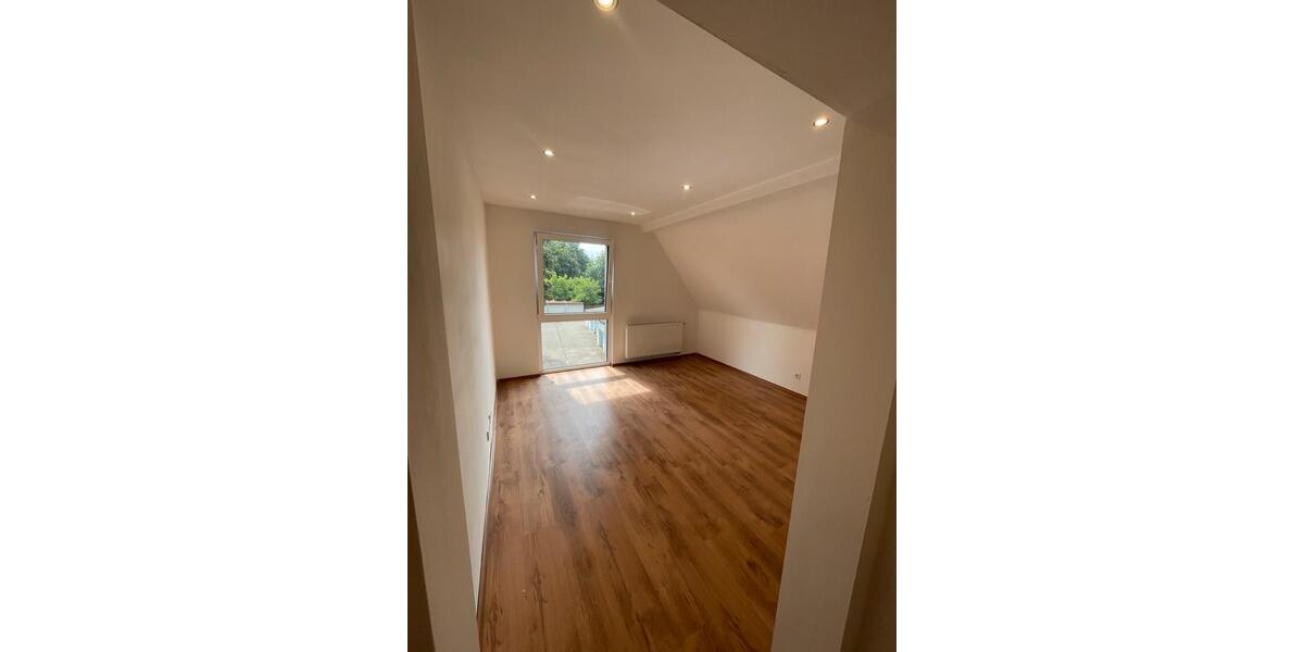 Moderne DG Wohnung zu vermieten in Bochum Höntrop Neubau Top Lage 2 zimmer