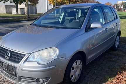 VW Polo 129.000 km 2.980 &euro; Recklinghausen 45657