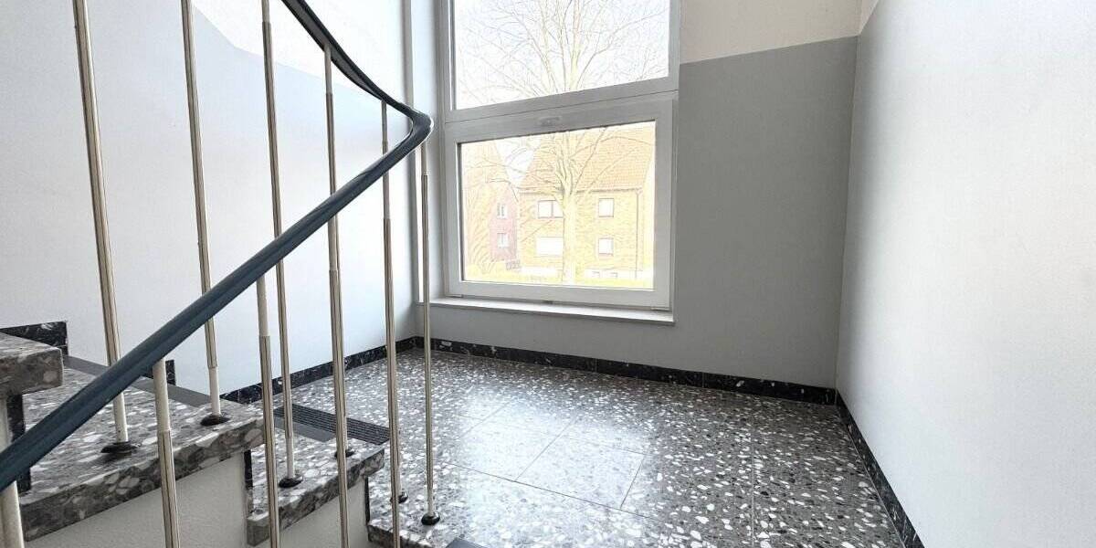 Charmante 5,5 Zimmerwohnung - Dachgeschosswohnung mit Loggia 5 zimmer