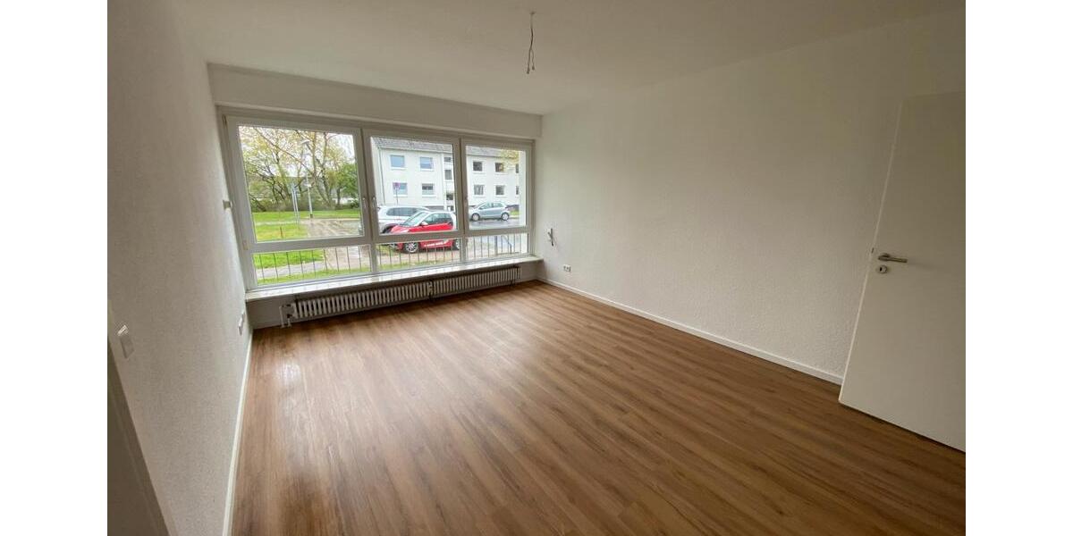 Erdgeschoßwohnung Essen Stadtbezirk IV - 3.5 Zimmer, 75 m&sup2;, 1.125&euro; | Angebot:26355296