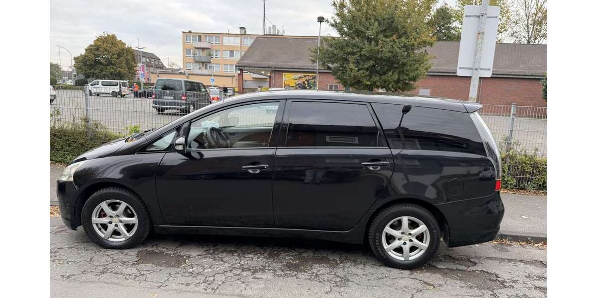 Mitsubishi Grandis 249.000 km 5.000 € duisburg 47259
