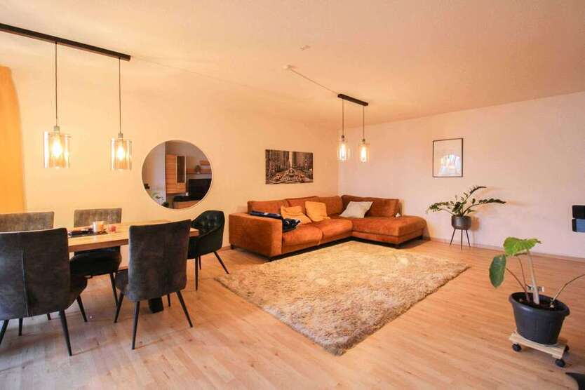 Wohnung zum Kaufen in Düsseldorf 290.000 € 71.59 m²