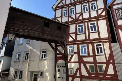 Haus zum Mieten in Herborn 650 € 146 m²