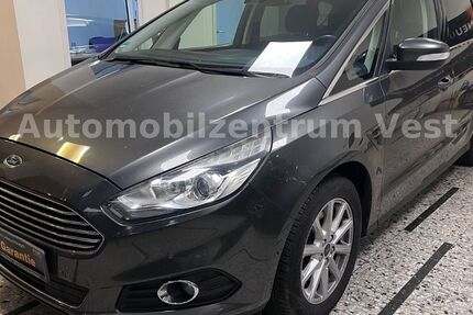 Ford S-Max 189.000 km 8.980 € Recklinghausen 45657