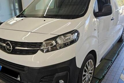 Opel Vivaro 42.472 km 16.880 € Essen 45276