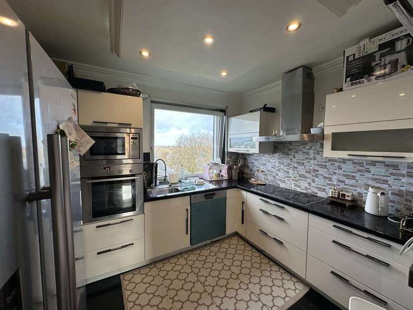 Wohnung zum Kaufen in Gelsenkirchen 179.000 € 130 m²