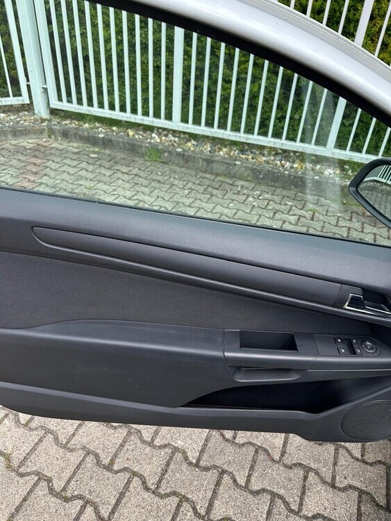 Opel Astra GTC J 175.000 km 4.000 € Essen 45121