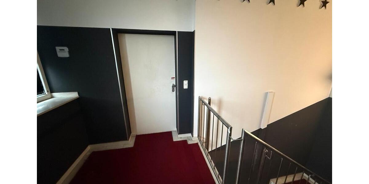 Attraktive Gewerbefläche ca. 140 m² im Obergeschoss zu vermieten zimmer