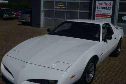 Pontiac Firebird 200.900 km 16.900 € Wesel 46485