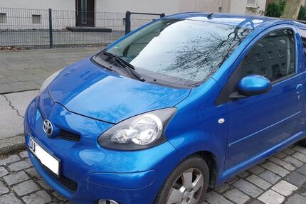 Toyota Aygo (X) 159.520 km 2.500 &euro; Duisburg 47137
