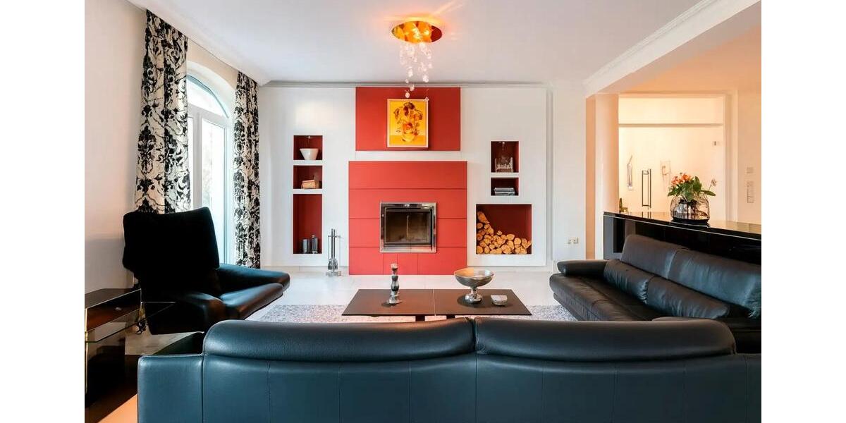 Freistehendes Einfamilienhaus 362m² mit Poolhaus & Pool - 6482m² 10 zimmer