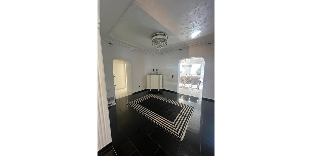 Erdgeschoßwohnung Oberhausen Rothebusch - 4.5 Zimmer, 130 m&sup2;, 1.600&euro; | Angebot:26238290