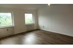 Frisch renovierte 5-Zimmer-Wohnung mit 140 m² in Duisburg