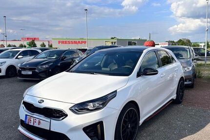 Kia ceed / Ceed 86.000 km 18.100 &euro; Dinslaken 46539