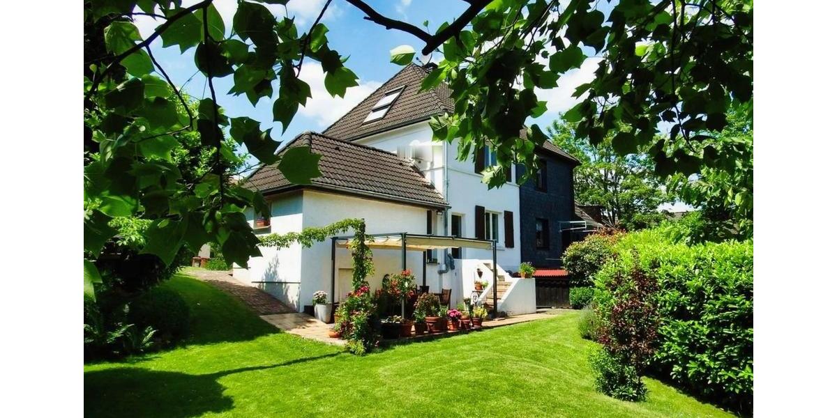 Doppelhaushälfte Essen Stadtbezirk VIII - 4 Zimmer, 127 m&sup2;, 2.150&euro; | Angebot:25657664