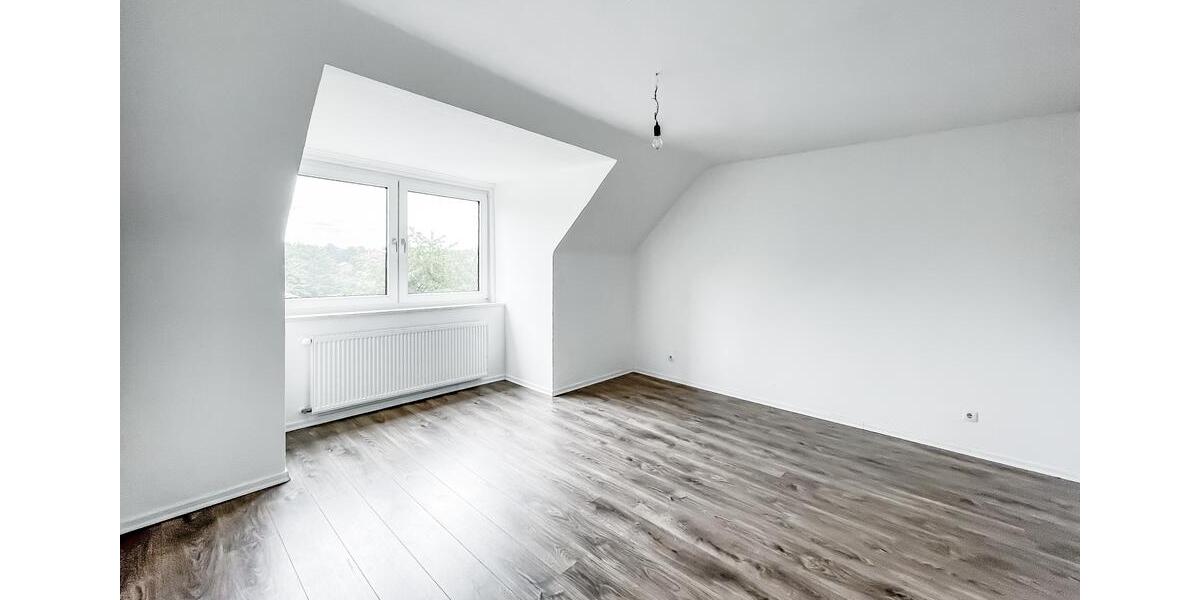 Dachgeschoßwohnung Herne Eickel - 4 Zimmer, 86 m&sup2;, 780&euro; | Angebot:26338390