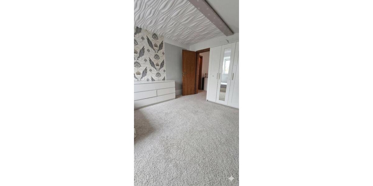 Einfamilienhaus Wesel - 8 Zimmer, 200 m&sup2;, 2.500&euro; | Angebot:26595947