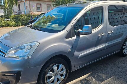 Citroen Berlingo 98.000 km 10.999 &euro; Velbert 42549