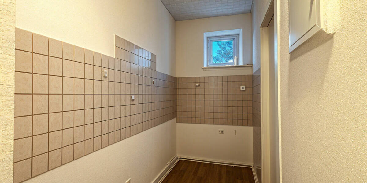 Doppelhaushälfte Velbert Mitte - 6 Zimmer, 165 m&sup2;, 395.000&euro; | Angebot:26261697