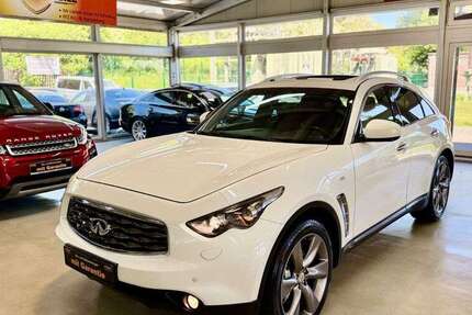 INFINITI QX70