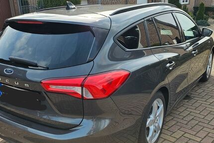 Ford Focus 95.632 km 14.900 &euro; Ratingen 40881