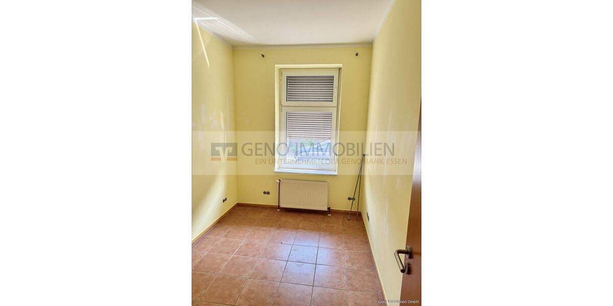 Mehrfamilienhaus, Wohnhaus Essen / Überruhr-Hinsel Überruhr-Hinsel - 9 Zimmer, 244 m&sup2;, 475.000&euro; | Angebot:23986331