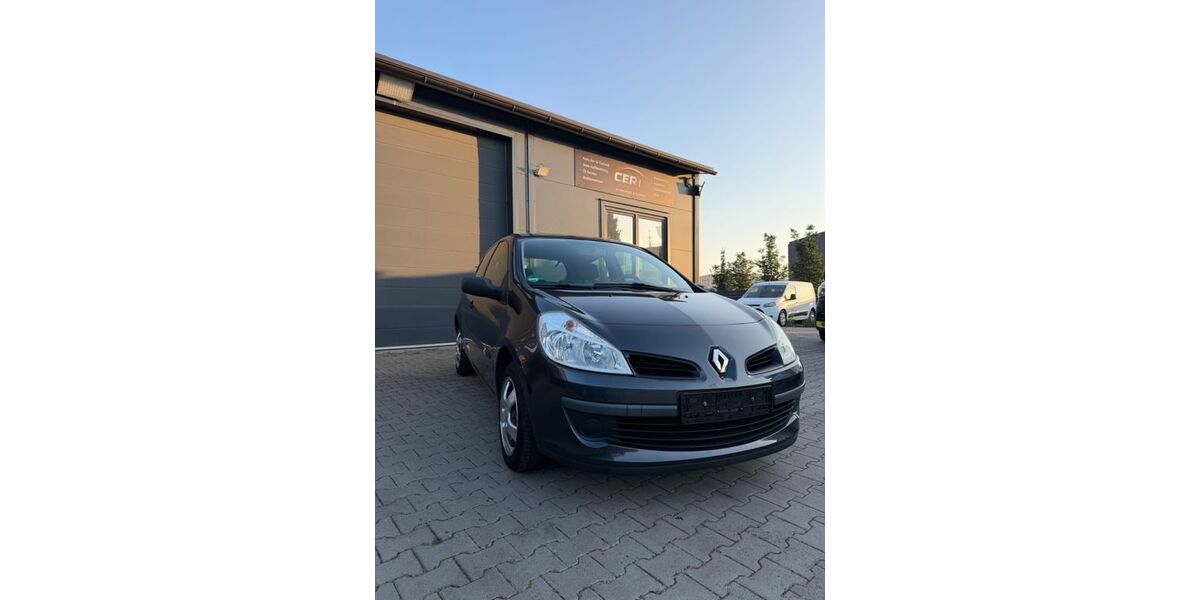 Renault Clio 90.171 km 2.600 &euro; Mülheim an der Ruhr 45472