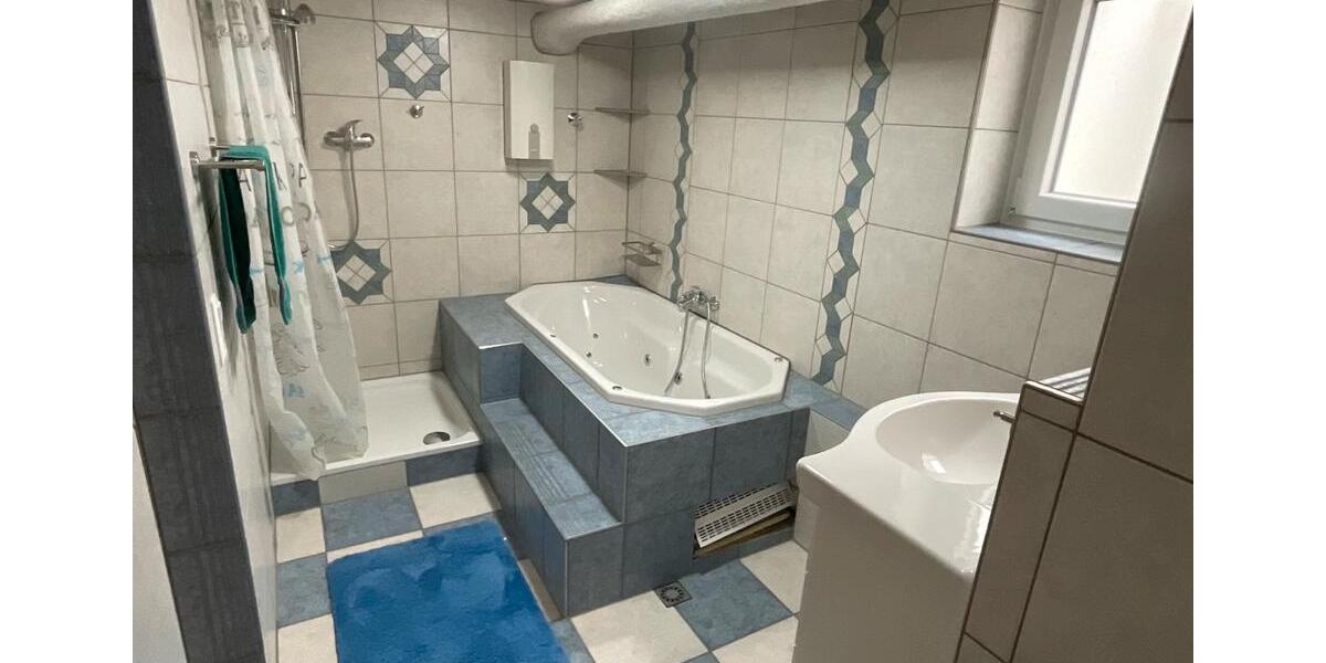 Bungalow Essen Huttrop - 3.5 Zimmer, 110 m&sup2;, 1.870&euro; | Angebot:27615758