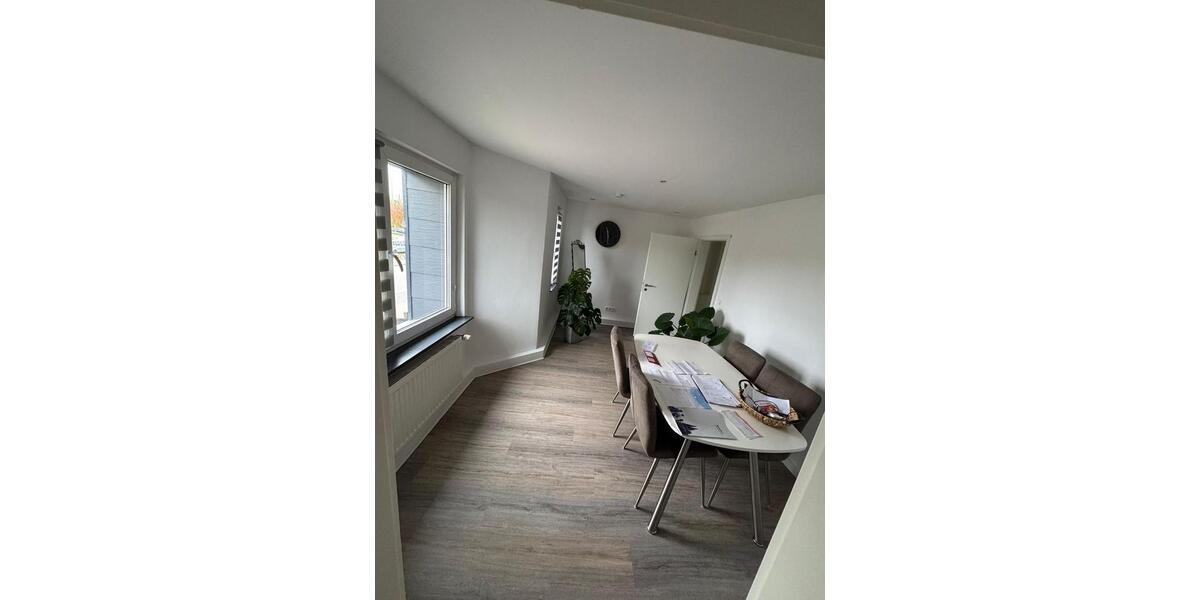 Helle 3,5 Zimmer Wohnung mit Möblierung in Zentrale Lage in Wese 3.5 zimmer