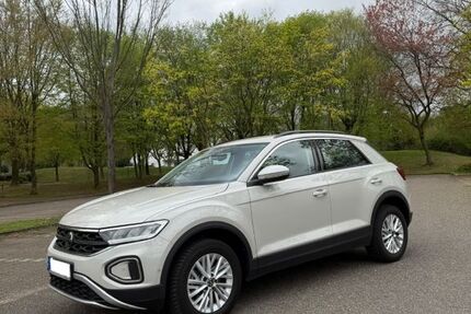 VW T-Roc 26.000 km 24.999 &euro; Marl 45768