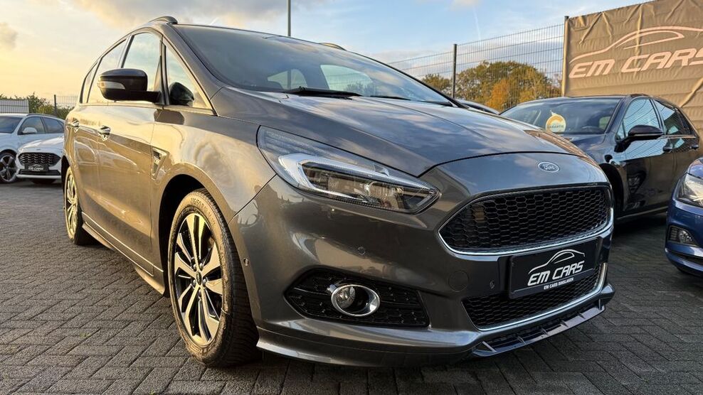 Ford S-Max 97.700 km 26.990 € Dinslaken 46539