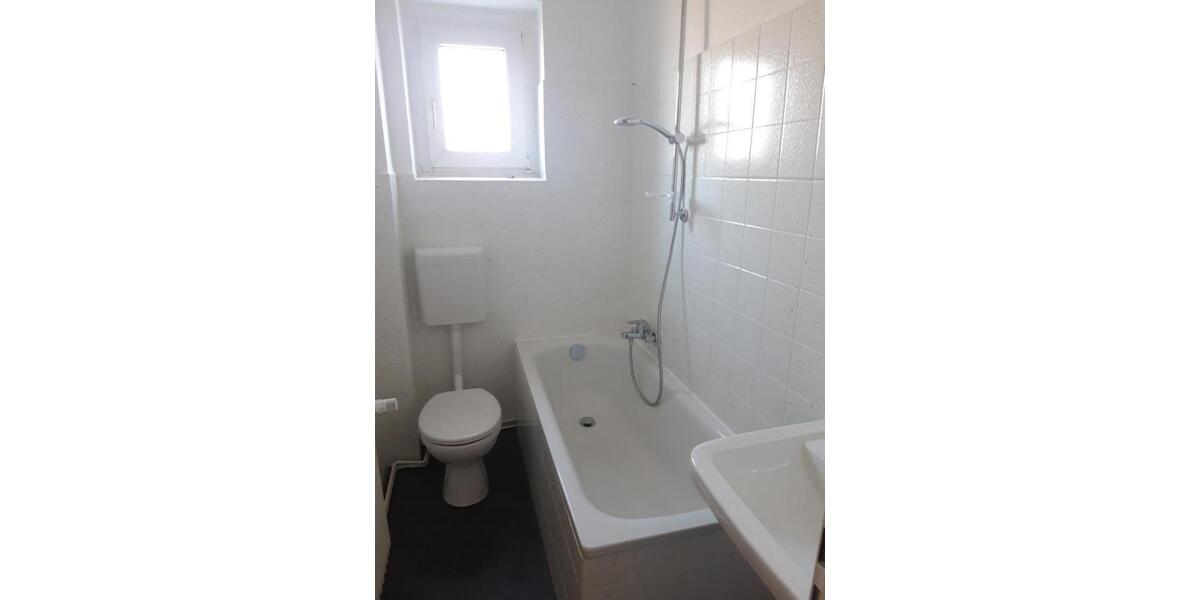 Erdgeschoßwohnung Gelsenkirchen Gelsenkirchen-Mitte - 3.5 Zimmer, 52 m&sup2;, 325&euro; | Angebot:26329868