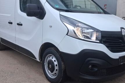 Renault Trafic 213.731 km 5.999 &euro; Duisburg 47169