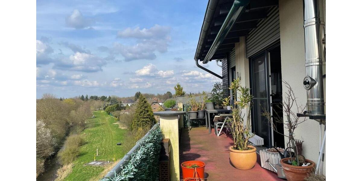 seniorengerechte, lichtdurchflutete Penthouse-Wohnung zimmer