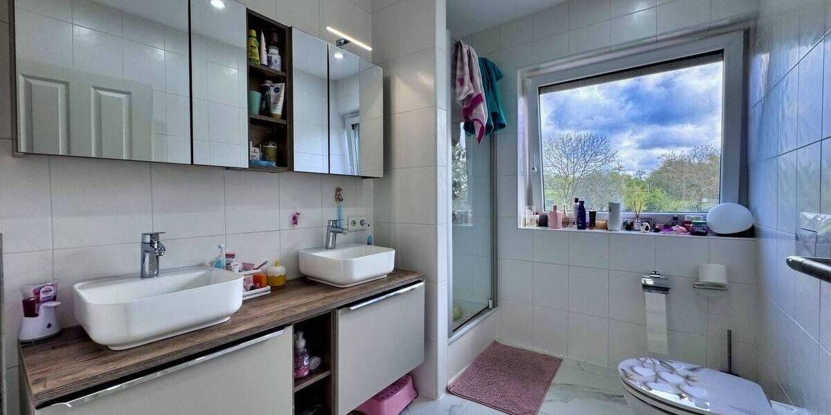 Einfamilienhaus Ratingen Breitscheid - 4 Zimmer, 315 m&sup2;, 1.150.000&euro; | Angebot:26455353