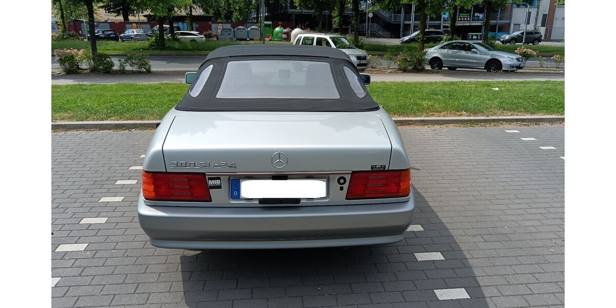 Mercedes-Benz SL 300 144.500 km 20.000 € Essen 45121