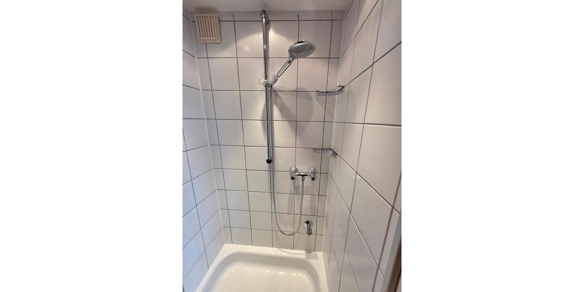 Dachgeschoßwohnung Bochum - 1 Zimmer, 28 m&sup2;, 600&euro; | Angebot:26296647