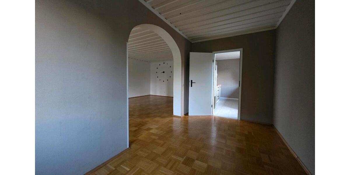 Hochparterre Neukirchen-Vluyn Vluyn - 4 Zimmer, 93 m&sup2;, 210.000&euro; | Angebot:26186590