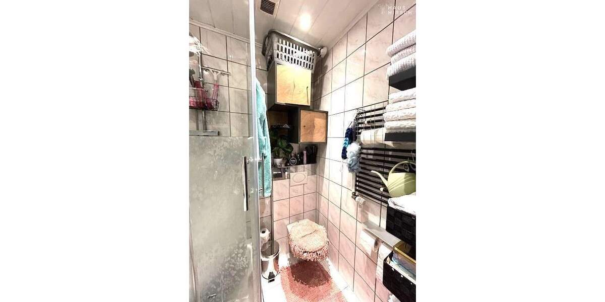 Schönes Mehrfamilienhaus - 4 Wohneinheiten in Top-Lage von Moers 9 zimmer