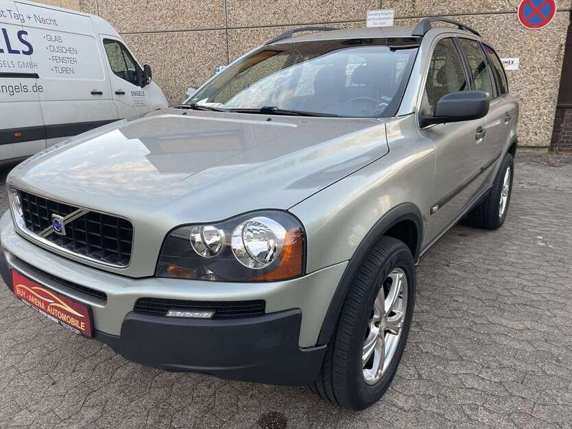 Volvo XC90 145.000 km 8.900 € Essen 45356