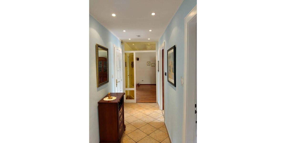 Einfamilienhaus Ratingen-Lintorf Lintorf - 7 Zimmer, 187 m&sup2;, 725.000&euro; | Angebot:26318909