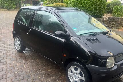 Renault Twingo 231.000 km 999 &euro; oberhausen 46145