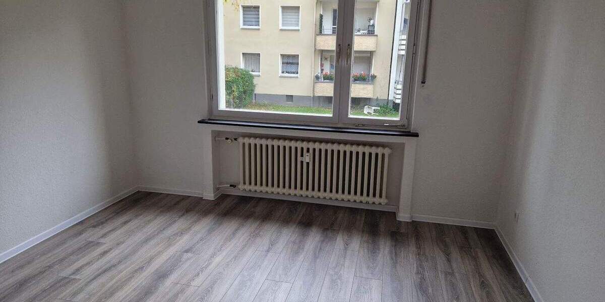 Familienfreundliche, frisch renovierte 3-Zimmer-Wohnung in ruhiger Lage 3 zimmer